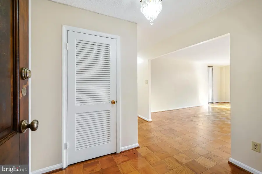 2100 Washington Ave #9-b, Silver Spring, MD 20910 - #3