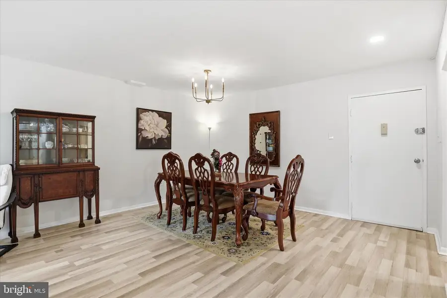10300 Westlake Dr #404, Bethesda, MD 20817 - Image #2