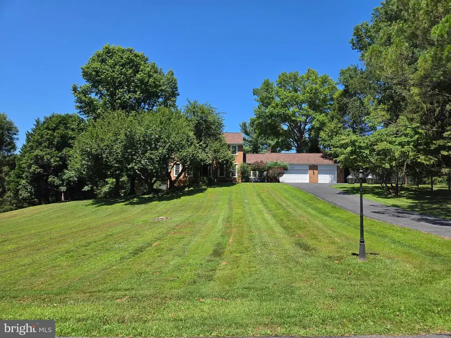 16424 Montecrest Ln, Gaithersburg, MD 20878 - Image #3