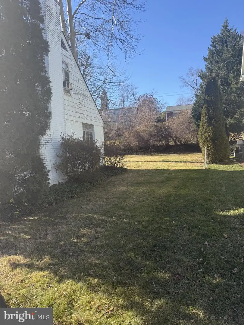 9302 Bulls Run Pkwy, Bethesda, MD 20817 - Image #3