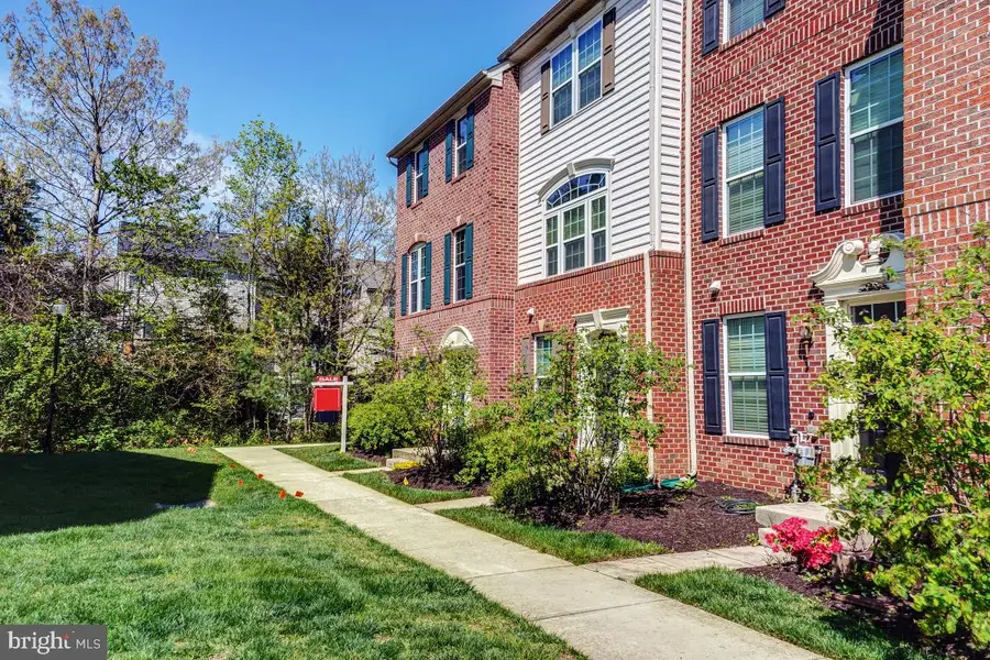 3925 Broadheath Cir, Burtonsville, MD 20866 - Image #3