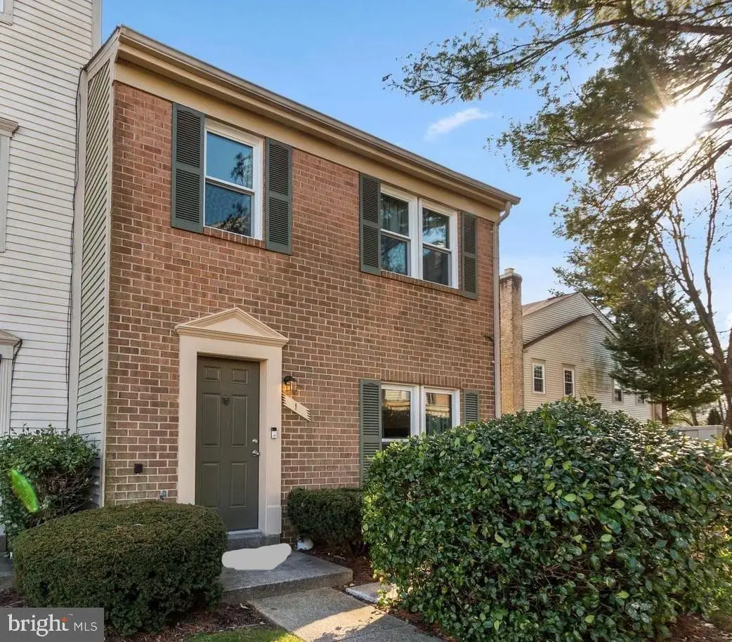 1 Appledowre Ct #137, Germantown, MD 20876 - Image #1