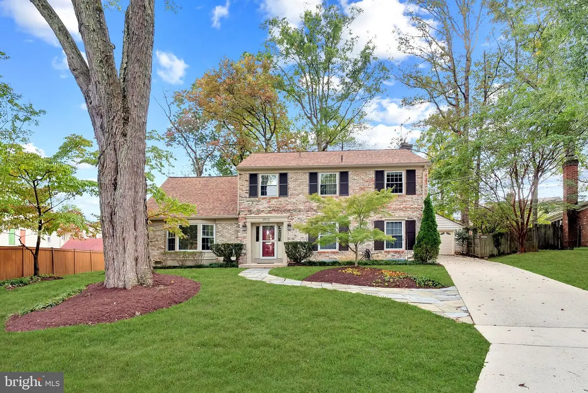 8802 Liberty Ln, Potomac, MD 20854 - Image #1