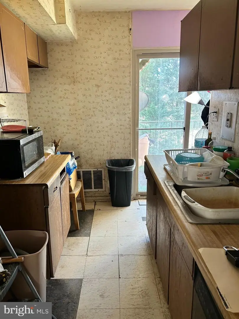 2202 Greenery Ln #301-22, Silver Spring, MD 20906 - Image #3