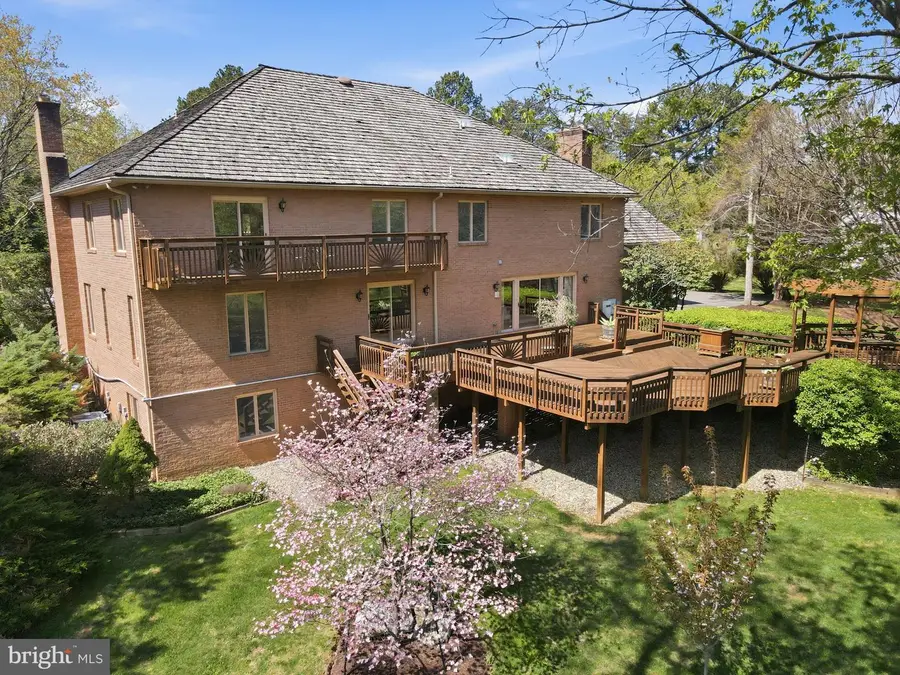 10517 Alloway Dr, Potomac, MD 20854 - #3