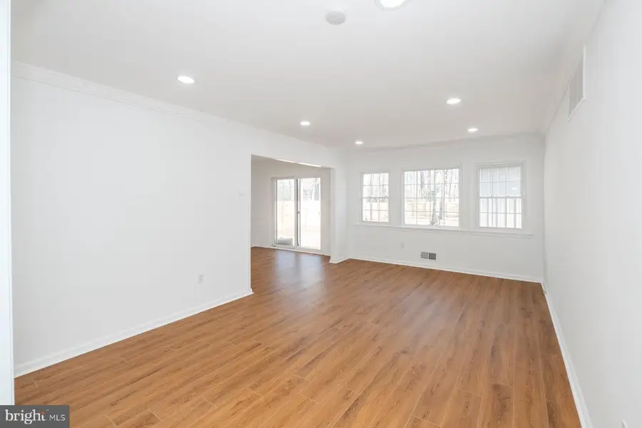 307 Summit Hall Rd, Gaithersburg, MD 20877 - Image #2