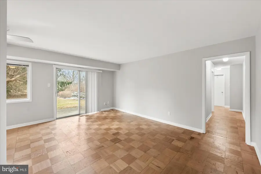 10624 Montrose Ave #m 103, Bethesda, MD 20814 - #3