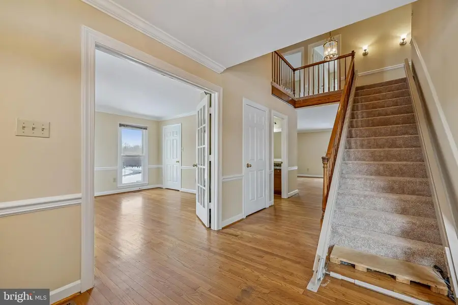 16405 Equestrian Ln, Derwood, MD 20855 - Image #2