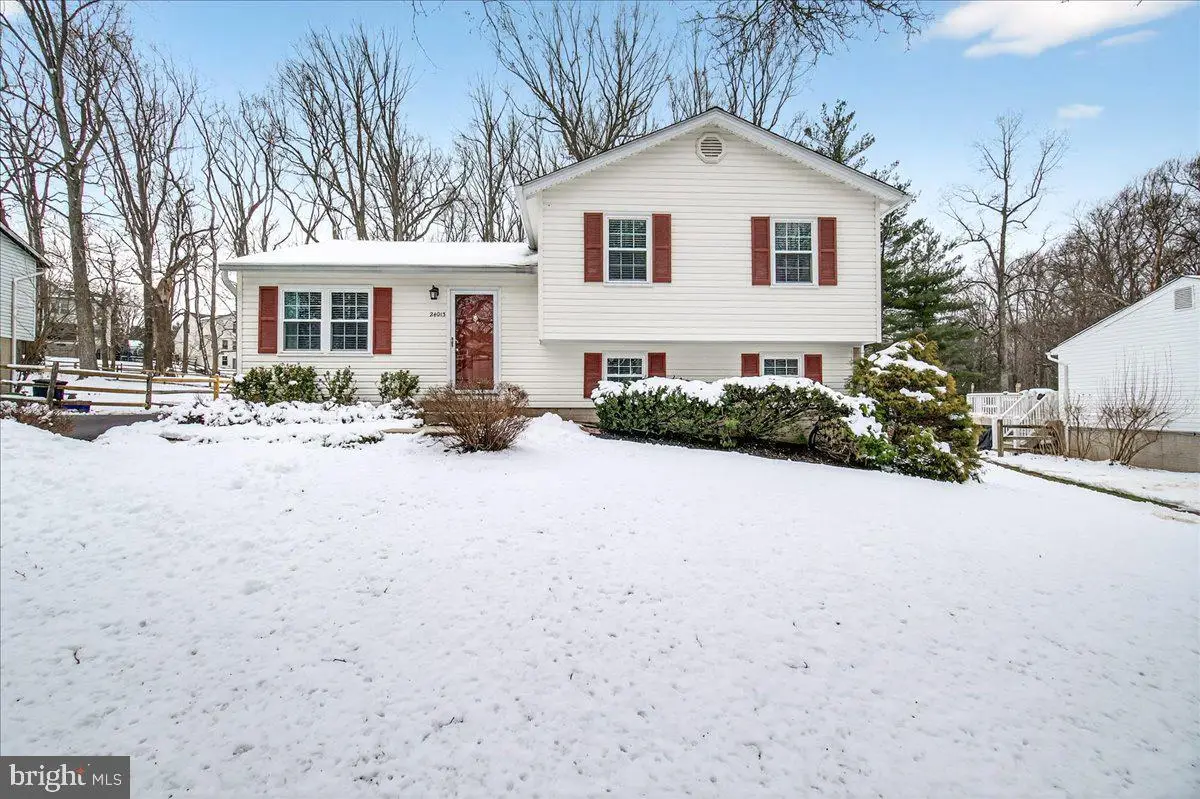 24013 Bush Hill Rd, Gaithersburg, MD 20882 - #1