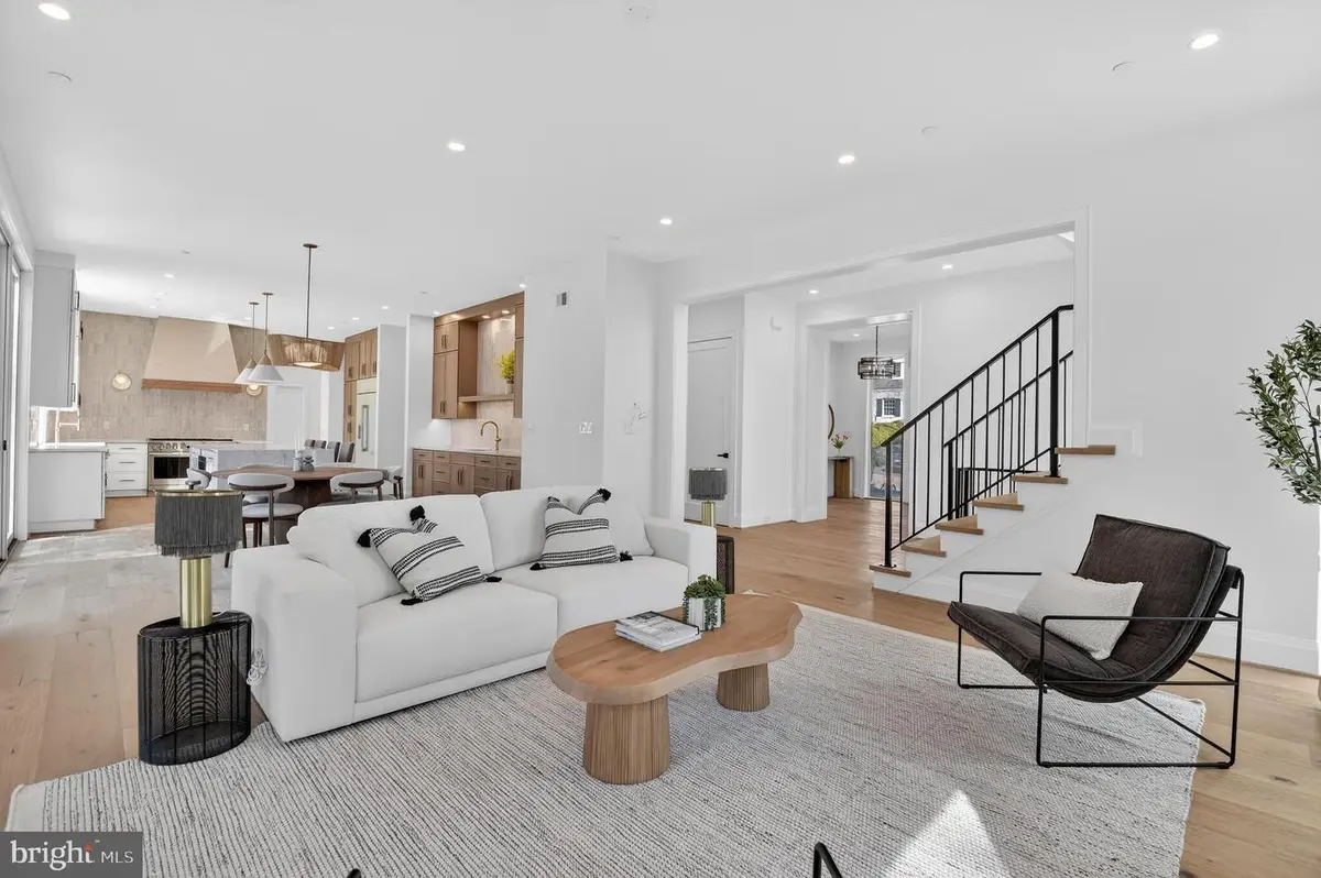 5011 Newport Ave, Bethesda, MD 20816 - #1