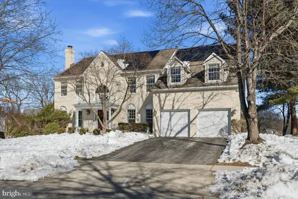 11221 Welland St, NORTH POTOMAC, MD 20878