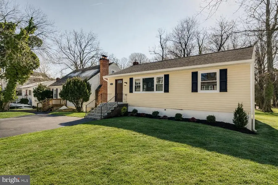 327 Howard Ave, Rockville, MD 20850 - #3