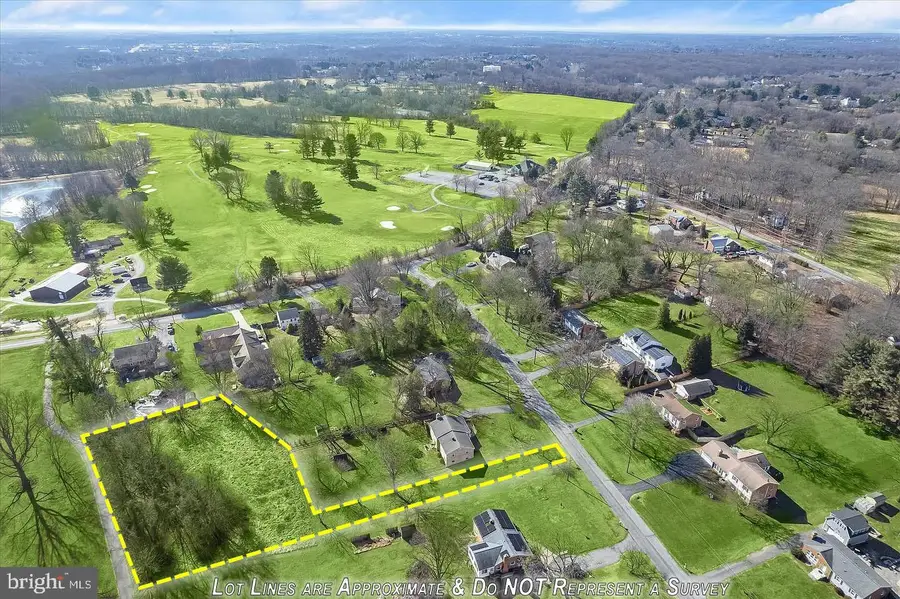 20821 Brooke Knolls Rd, Gaithersburg, MD 20882 - Image #3