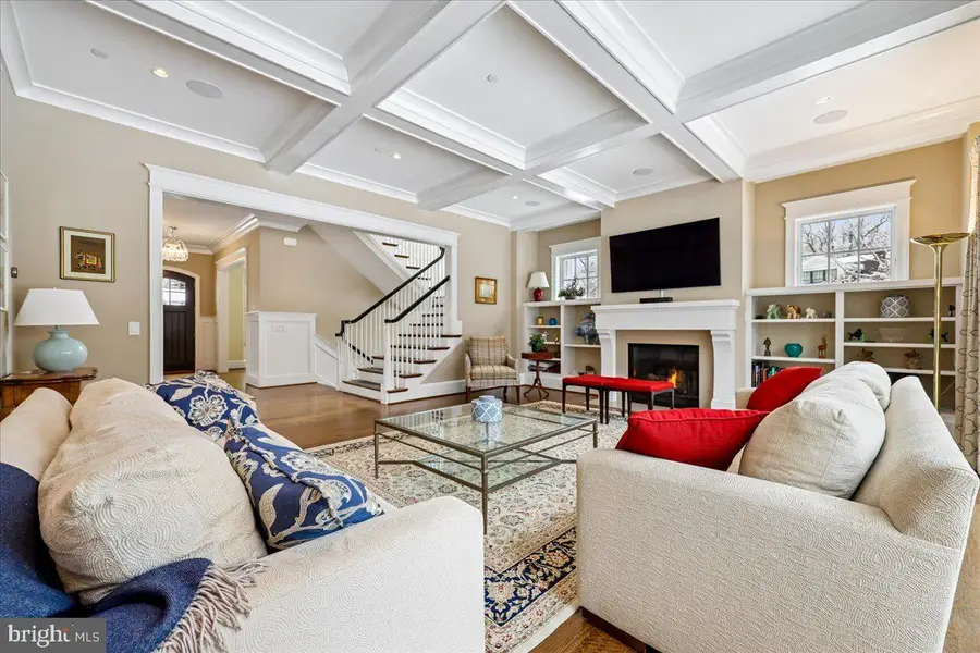 5709 Oldchester Rd, Bethesda, MD 20817 - #2