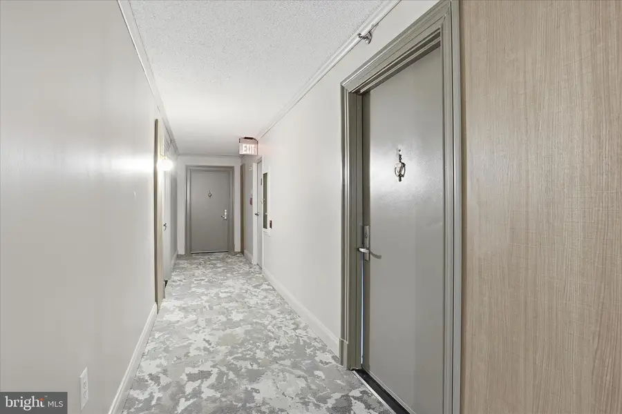 10101 Grosvenor Pl #1104, Rockville, MD 20852 - Image #2