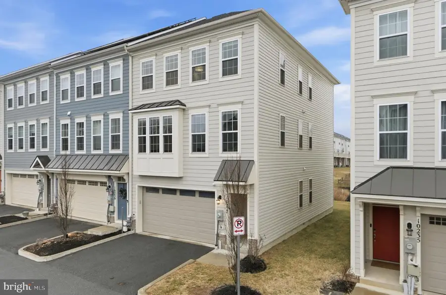 10237 Travilah Grove Cir, Rockville, MD 20850 - Image #2