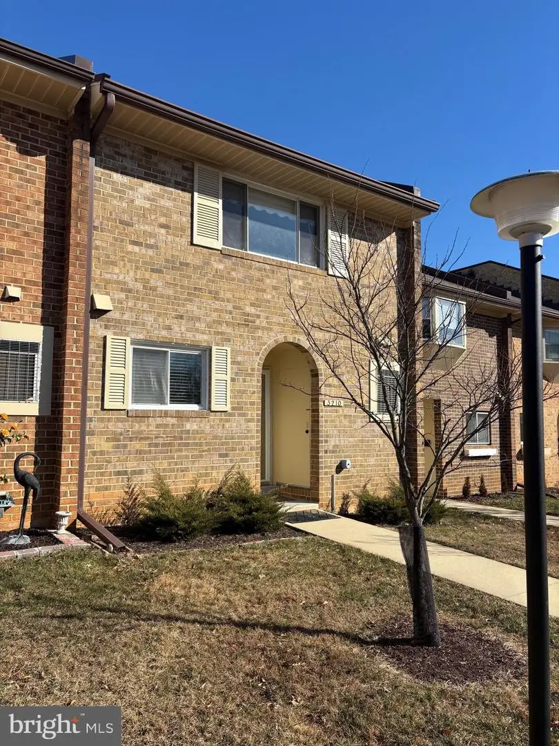 3210 Gleneagles Dr #109-f, Silver Spring, MD 20906 - Image #2