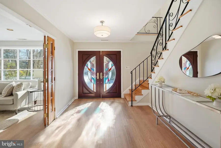 7511 Shadywood Rd, Bethesda, MD 20817 - Image #3