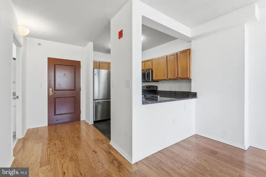 7111 Woodmont Ave #708, Bethesda, MD 20815 - Image #2
