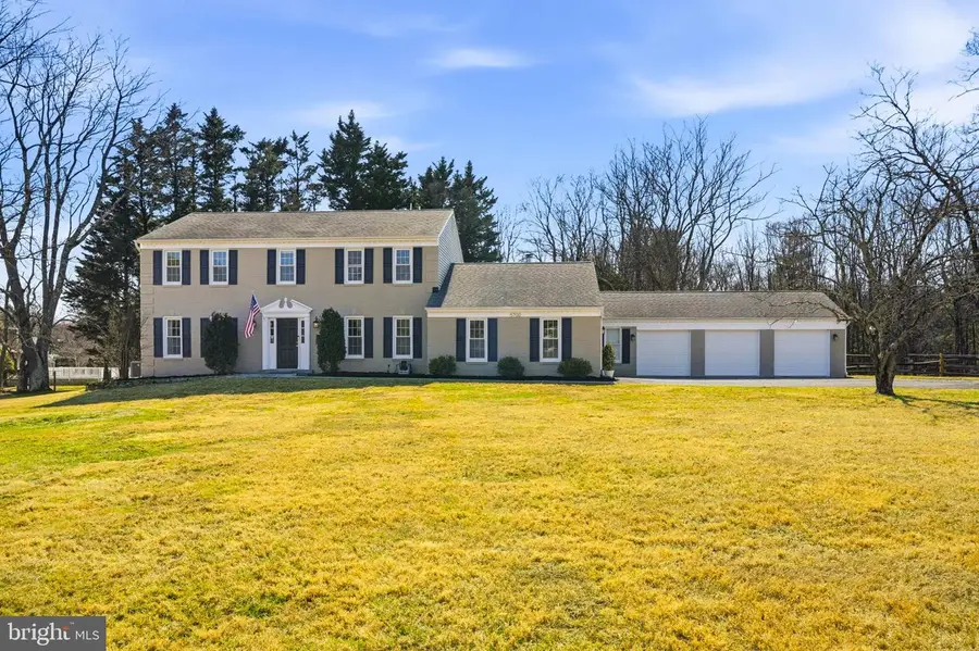 5700 Lake Christopher Dr, Rockville, MD 20855 - #3