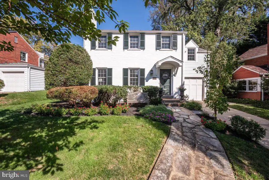 5215 Roosevelt St, Bethesda, MD 20814 - Image #2