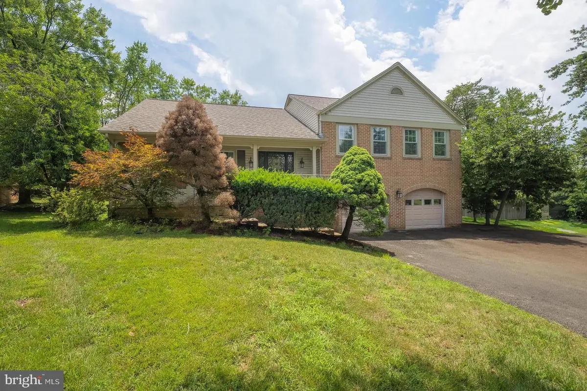 10 Pinto Ct, Rockville, MD 20850 - Image #1