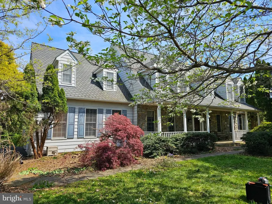 22301 Flintridge Dr, Brookeville, MD 20833 - #2