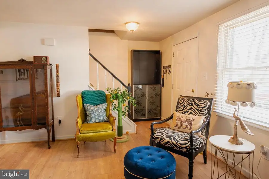 18033 Wagonwheel Ct, Olney, MD 20832 - Image #2