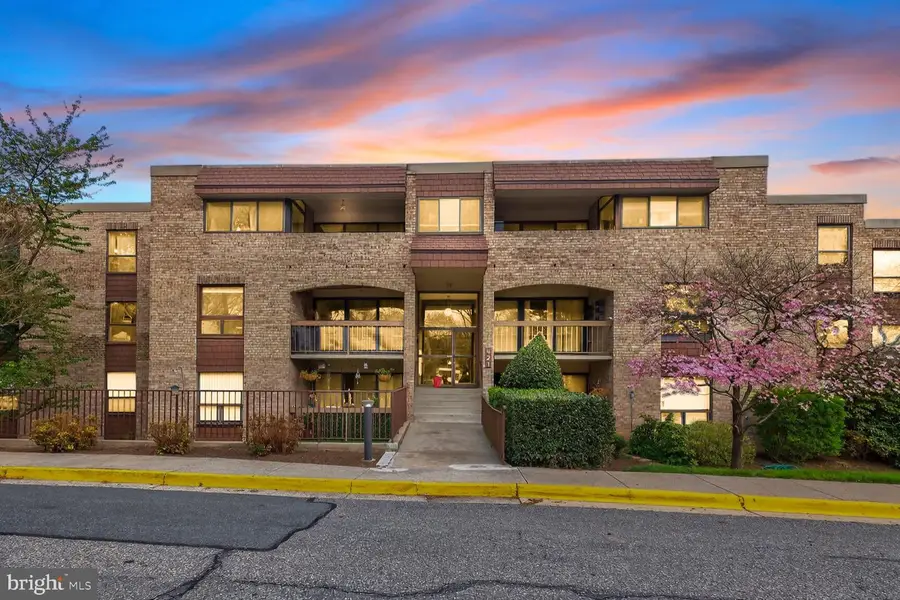 421 Christopher Ave #2, Gaithersburg, MD 20879 - #2