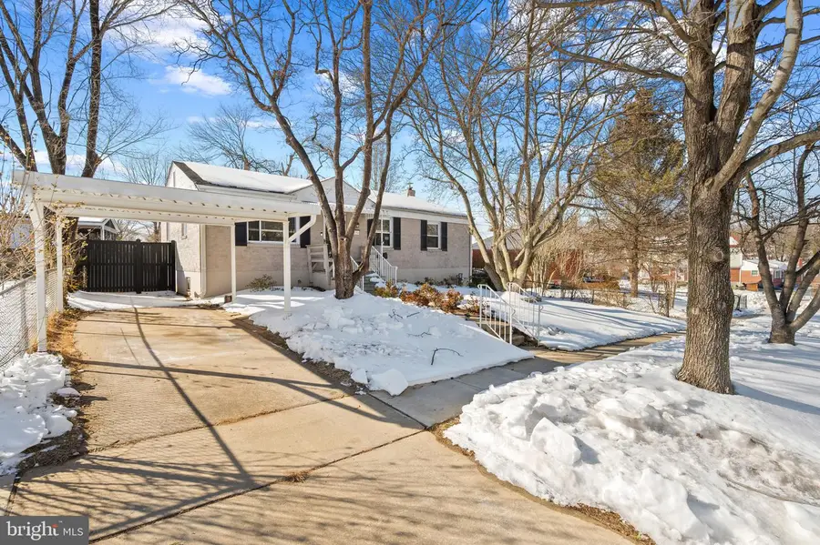 11702 Ashley Dr, Rockville, MD 20852 - #3