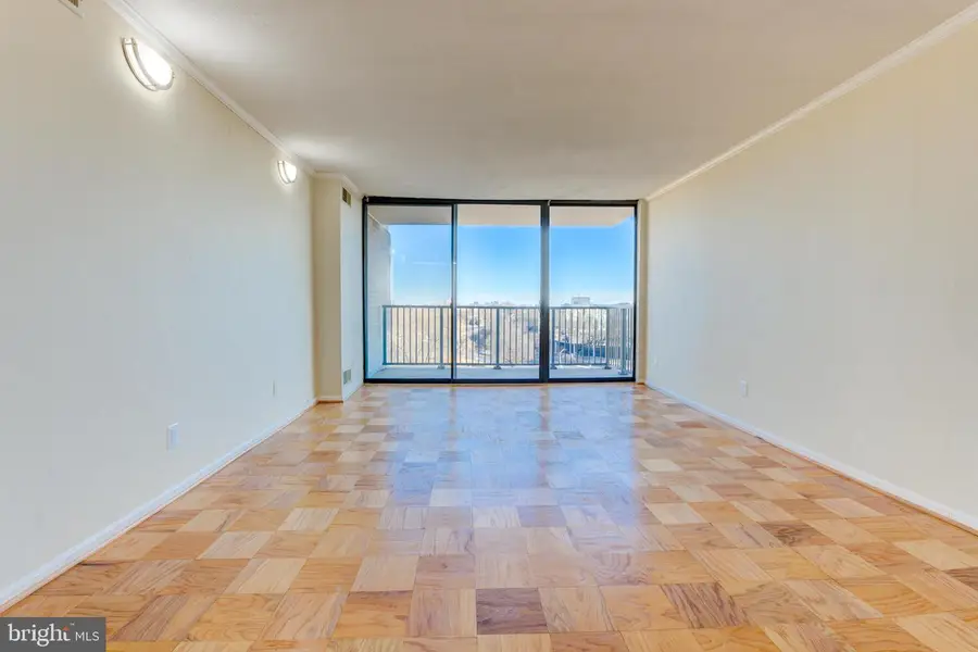 118 Monroe St #118-80, Rockville, MD 20850 - Image #3