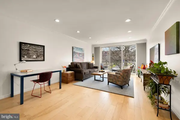 4977 Battery Ln #1-208, BETHESDA, MD 20814