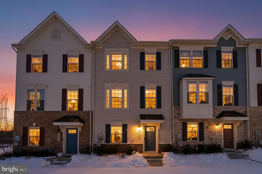 9599 Tall Oaks Rd, Montgomery Village, MD 20886 - #2