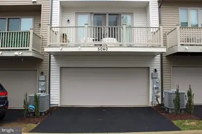 5040 Oakmoore Dr, Rockville, MD 20852 - Image #3