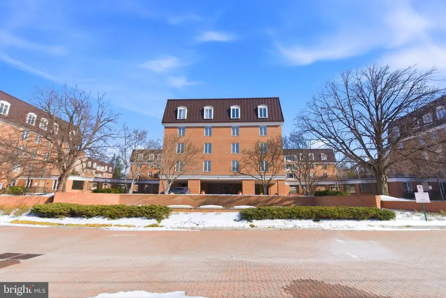 8101 Connecticut Ave #s-403, Chevy Chase, MD 20815 - #2