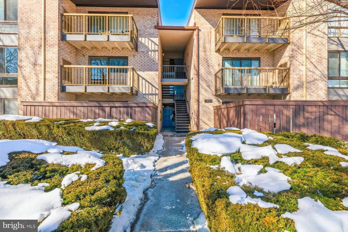 10026 Stedwick Rd #201, Gaithersburg, MD 20886 - Image #1