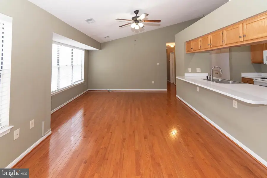 14201 Woolen Oak Ct #9-32, Silver Spring, MD 20906 - Image #3