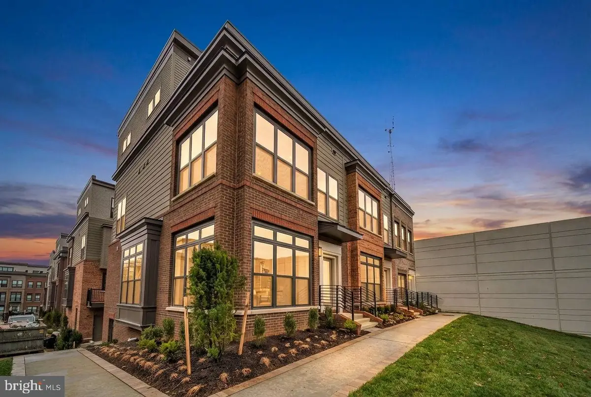 5420 Goshawk Aly, Bethesda, MD 20816 - #1