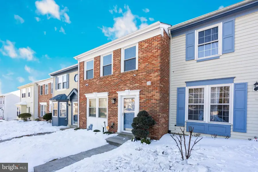 19017 Partridge Wood Dr, Germantown, MD 20874 - Image #2