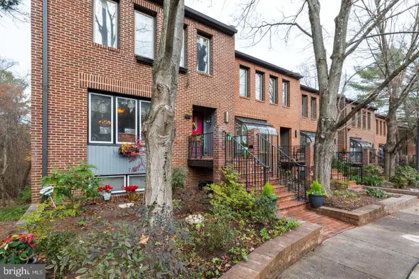 7523 Bradley Blvd, BETHESDA, MD 20817