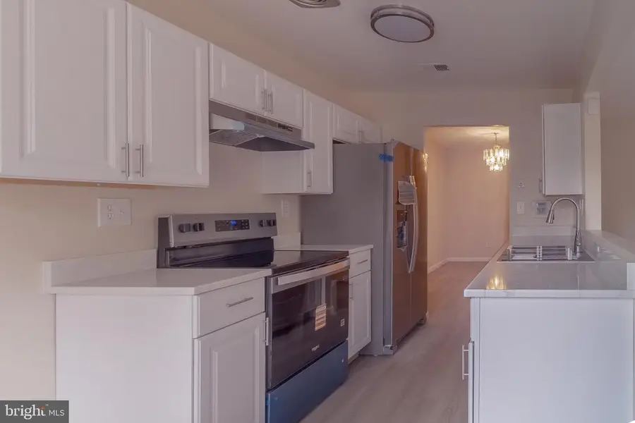 9416 Penshurst Ct, Gaithersburg, MD 20886 - #3