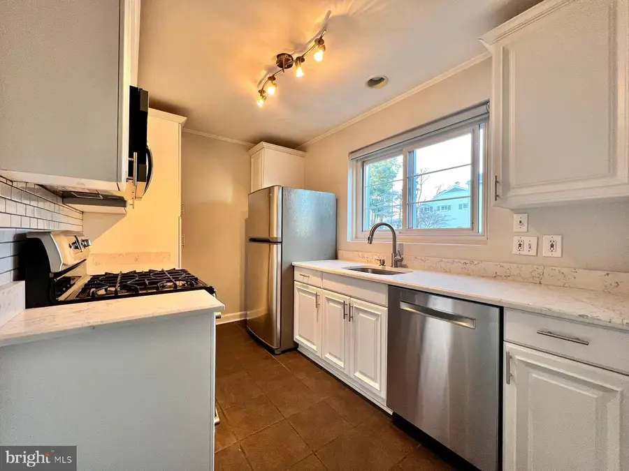 5332 Pooks Hill Rd #304, Bethesda, MD 20814 - #3