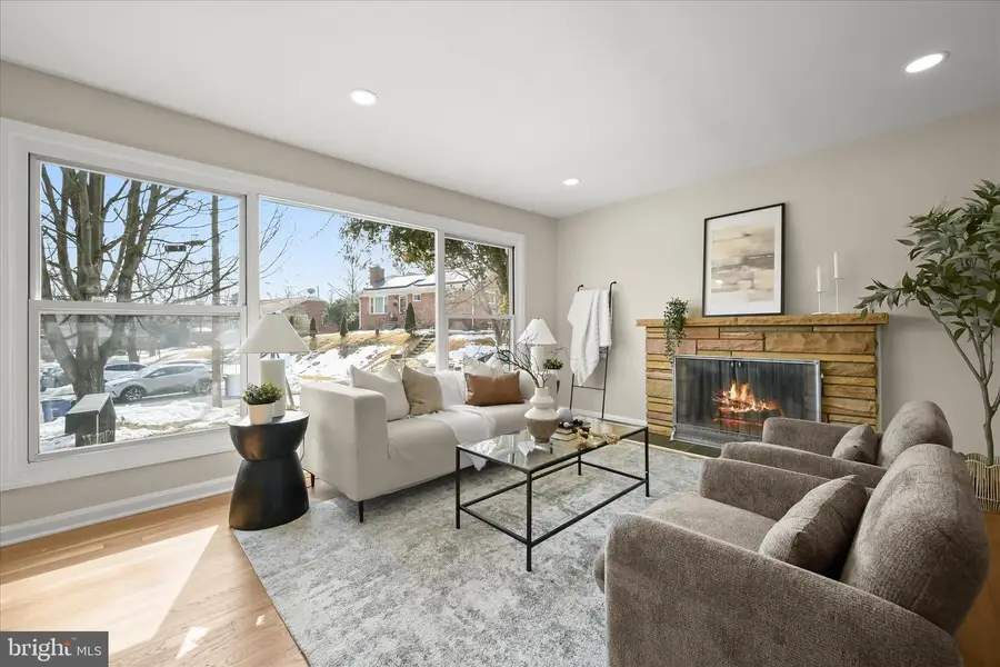 411 Dennis Ave, Silver Spring, MD 20901 - #2