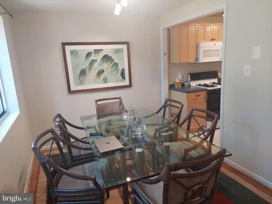 10208 Rockville Pik #302, Rockville, MD 20852 - #2