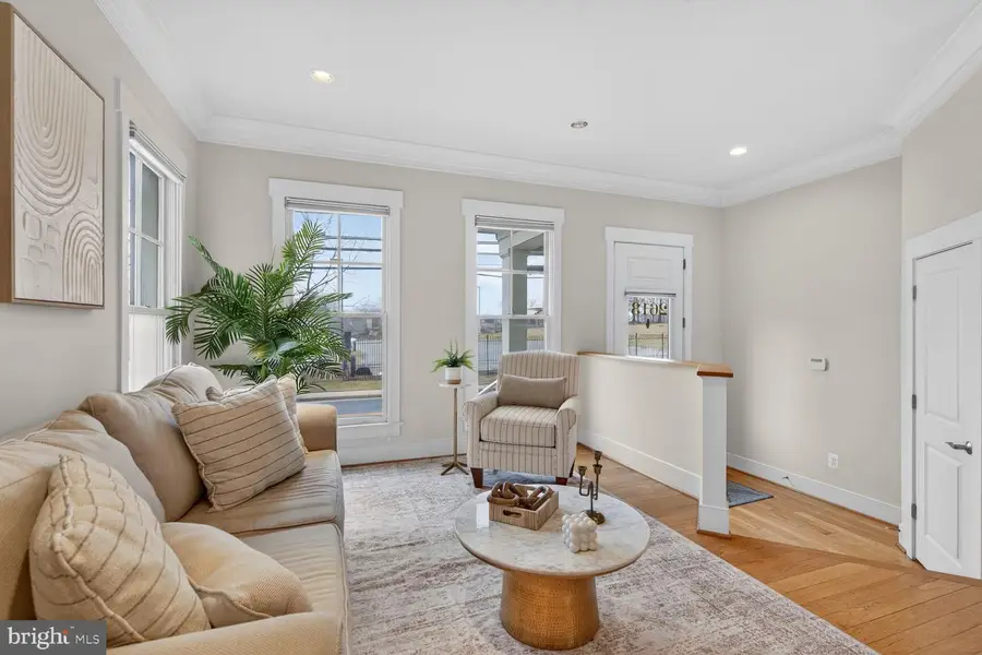 2613 Linden Ln, Silver Spring, MD 20910 - #2