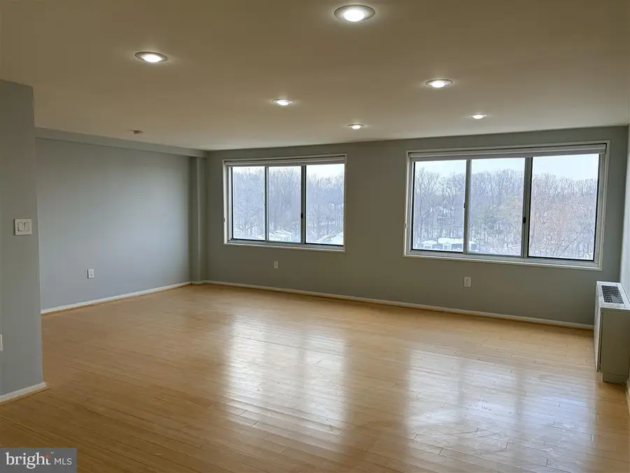 10201 Grosvenor Pl #1205, Rockville, MD 20852 - #2