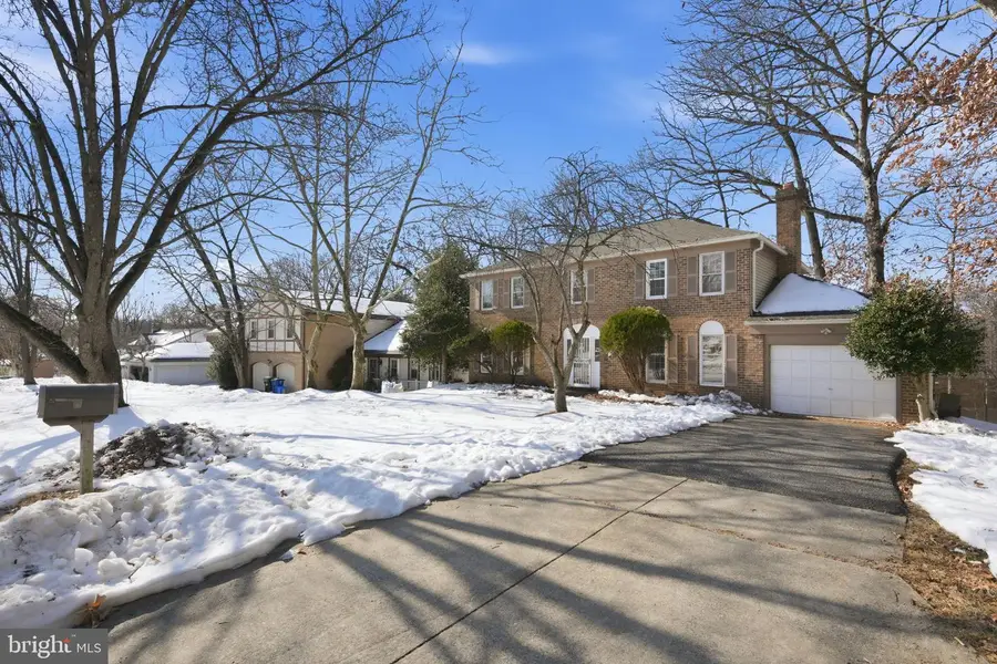 11844 Dinwiddie Dr, Rockville, MD 20852 - #2