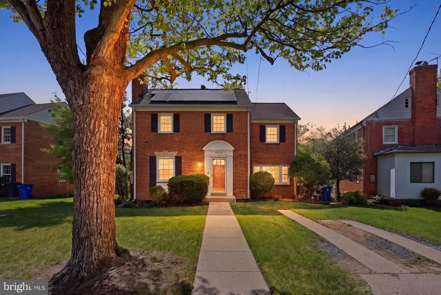 9604 Garwood St, Silver Spring, MD 20901 - #2