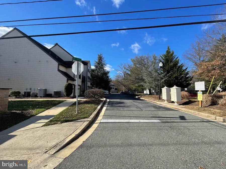 3805 Ski Lodge Dr #302, Burtonsville, MD 20866 - #2