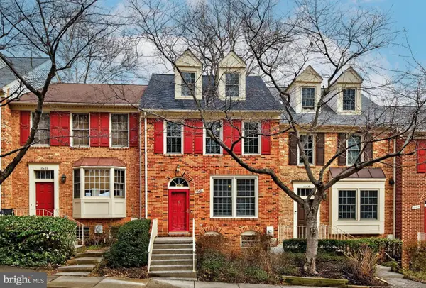 10421 Englishman Dr #26, NORTH BETHESDA, MD 20852